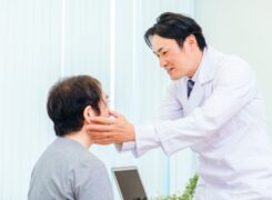 眼科での定期検診がコンタクトレンズ使用者に必要な理由とは?適切な頻度や検診内容も解説